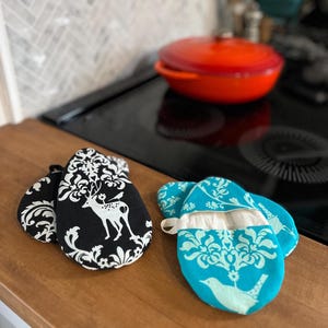 Linen Mini Mitt Pair.. Pot Holders/Oven Gloves.. Black or Teal