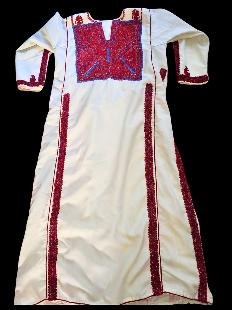 Hand stitched white Palestinian Thobe-Palestinian dress size M/L-Handmade Palestinian dress-Vintage Palestinian thobe-Bedouin dress image 1