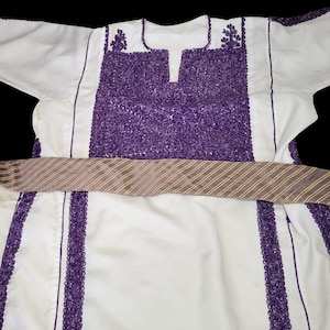 Hand stitched white Palestinian Thobe-Palestinian dress- size M/L-Handmade Palestinian dress-Vintage Palestinian thobe-Bedouin dress