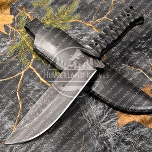 Handgesmeed koolstofstaal Micarta Bowie-mes met schede | Op maat gemaakt jachtmes met volledige tang | Bushcraft-overleving | Buitenshuis | Cadeau voor mannen