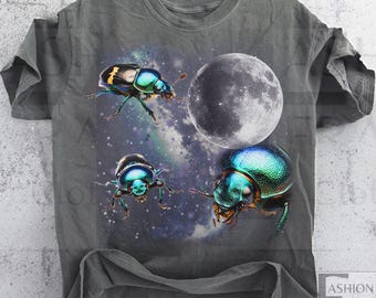 Peacock Beetle Moon Graphic TShirt, Vintage 90s Moon Shirt, Retro Funny Beetle Tee, Nature Lovers T-shirt Silly Beetle Gift Bug Lover Top