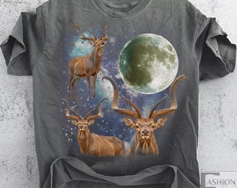 Three Deer Vintage Graphic T-Shirt, Retro Funny Deers Moon Tshirt 90s Wildlife Shirt Quirky Gift Unique Nature Lover Tee, Deer Leopard Shirt