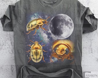 Golden Beetle Moon Graphic T-Shirt, Retro Tortoise beetle Moon shirt, Funny Insect Shirts, Nature Lovers Gift Silly Beetle Gift, Bug T Shirt