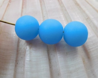 10mm Sea Glass Beads Smooth Round Frosted Opaque Opal Blue (Qty 8) Z-SG10-OOB