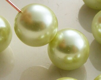 10mm Glass Pearl Beads Round Pastel Lime (Qty 12) Z-10P-PL