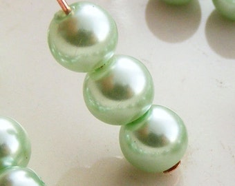 6mm Glass Pearl Beads Round Spring Green (Qty 16) Z-6P-SG