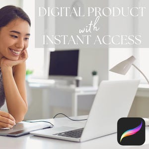K&ouml;nnte beinhalten: Eine Frau l&auml;chelt, w&auml;hrend sie auf einen Laptop auf einem wei&szlig;en Schreibtisch blickt. Der Laptop ist ge&ouml;ffnet, und ein Stift und ein Tablet liegen daneben. Der Text "DIGITAL PRODUCT with INSTANT ACCESS" ist im Hintergrund. Ein Procreate App-Symbol befindet sich unten rechts.