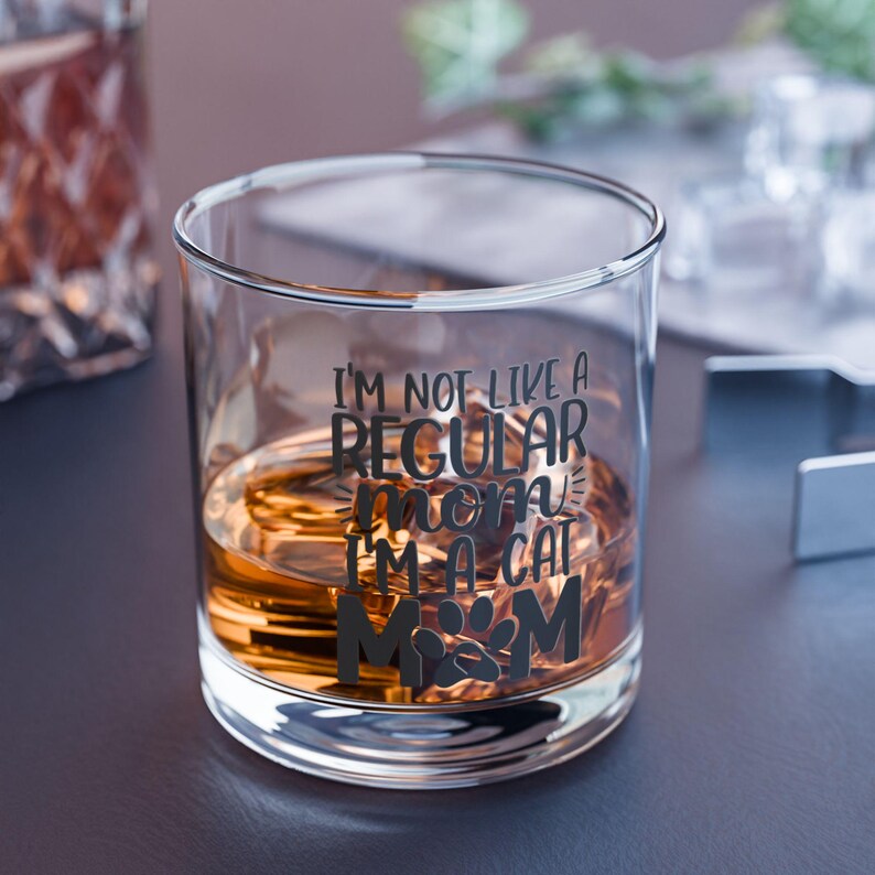Lustiges Katzenmama Whiskyglas: Neuheit Geschenk für Katzenliebhaber (10oz) Bild 2