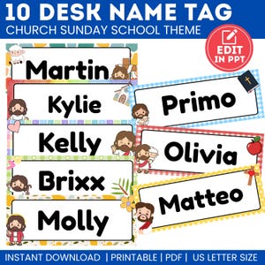 Puede incluir: Un conjunto de 10 etiquetas de nombre para escritorio imprimibles con temática de escuela dominical. Las etiquetas rectangulares tienen fondos blancos con texto negro para nombres como Martin, Kylie, Kelly, Brixx, Molly, Primo, Olivia y Matteo, decoradas con ilustraciones de Jesús, ovejas, una iglesia, una Biblia, una manzana y una cruz. Una insignia roja indica que el archivo es editable en PowerPoint.