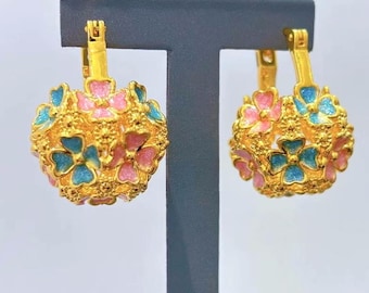 Oro puro 24 carati, orecchini in oro 24 carati, orecchini con ortensia in oro, orecchini a cerchio in oro, orecchini a cerchio in oro, orecchini in oro massiccio 24 carati, orecchini grandi in oro