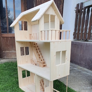 Plan voor het bouwen van een zelfgemaakt houten poppenhuis