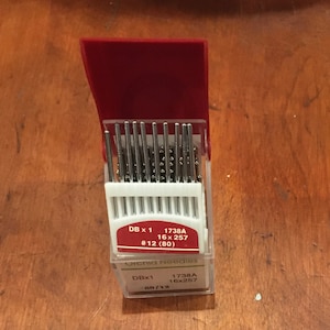 Round Shank Sewing Machine Needles, Orchid Needles for Industrial Sewing Machines, Professional Sewing Machine Needles