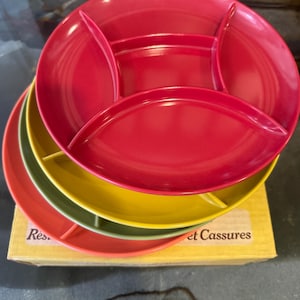 Vintage Canadian made Melamine divided plates set of four