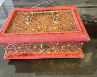 Rare find.  Vintage Hinged Mirrored Jewelry Box