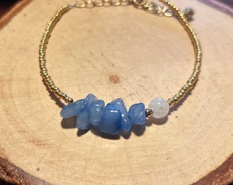 Blue Quartzite nuggets, Blue nugget Bracelet, 14k gold filled bracelet, adjustable bracelet, Blue and gold Bracelet, stacking bracelet