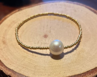 Fresh water Pearl  Miyuki seed bead Stretch Bracelet, Freshwater Pearl Bracelet, Stacking Bracelet, Boho Bracelet, minimalist jewelry