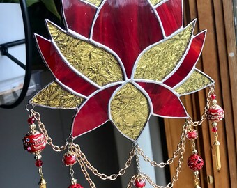 Exquisite Lotus Flower Suncatcher stained Glass Sun Catcher : Red & Gold Van Gogh Glass Stunning Intricate Beads and Swag Chain