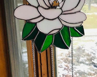 Carillon éolien fleurs de magnolia, carillon éolien attrape-soleil en vitrail
