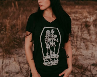 Til Death Skeleton Couple Shirt, Gothic Love Graphic Vneck Tee, Halloween Anniversary Gift for Her, Vintage Black Womens Couples T-Shirt
