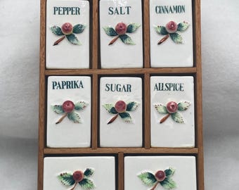 Vintage 50&#39;s Cherry Fruit Spice Rack 6 Ceramic Jars/Shakers 2 Drawers Japan