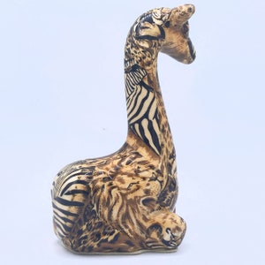 Vintage 1980's La Vie African Jungle Safari 7 Sitting Baby Giraffe Figurine image 2