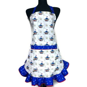 Pie Apron for women / Retro Style Aprons for women / Red White and Blue Pies / Patriotic / 4th of July Apron with ruffle / Frilly