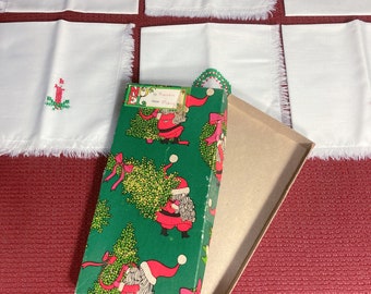 Vintage 1950s White Christmas Napkins in gift box / Hand embroidered set of 6