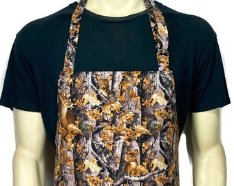 Camouflage Apron for Men, Advantage Realtree / Professional Chef Style Aprons / White Tail Deer / Hunting Season / Hunter Camo Accessories