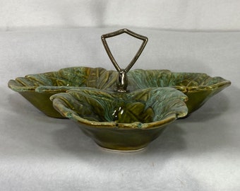 Vintage 1970s California Pottery USA #724  / Green 3-Leaf Divided Serving Dish with handle