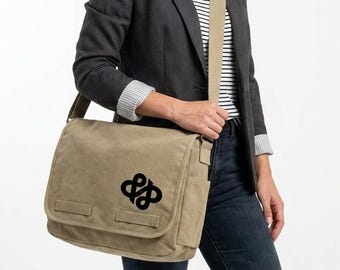 Ampersand Messenger Bag: 17in Laptop Canvas Bag Minimalist Graphic Commuter Crossbody