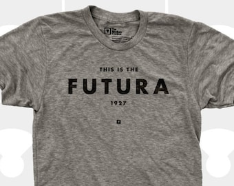 Futura TShirt - Dit is de FUTURA - Heren / Unisex T-shirt - Typografie Shirt - Grafisch Ontwerper Geschenken - Cadeau voor ontwerper - Designer Shirt