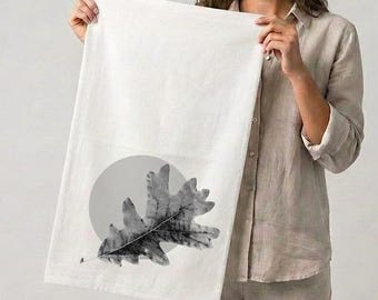 Oak Leaf Kitchen Towel | Hand Printed Botanical Tea Cloth | Mother’s Day Nature Gift