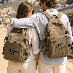 Conjunto de mochila de lona personalizada Sr. e Sra. – Bolsa de viagem para lua de mel, compatível com laptop.