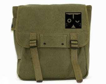 Dueling Watson the Cat - Basic Canvas Backpack