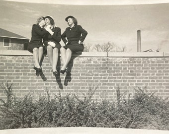 Vintage Photo, Girlfriends share a Kiss, Vernacular, Original Photo, Found Photograph, Old photo, Snapshot