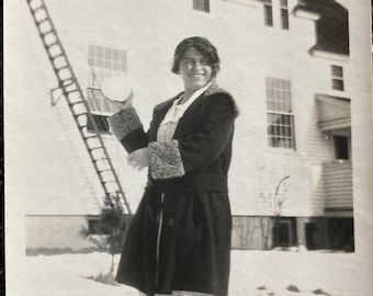 Vintage Photo, Snowball Girl, Vernacular, Photo, Original Vintage Photo, Photograph, Old Photo, Photography