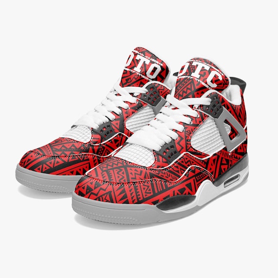 roman reigns nike shoes