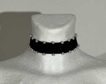 Black velvet choker with white pear embellishments, inspired by vintage aesthetics