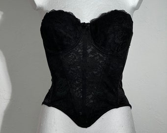 Sexy zwarte vintage kanten lange bustier, strapless korset met gebloemde kanten elementen, maat 70 DD
