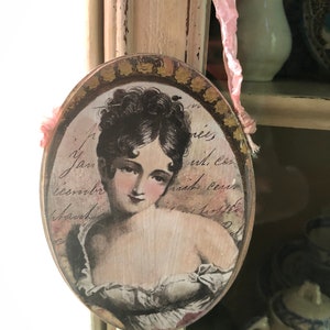 Handmade Victorian Girl /Regency Girl Ornament/Christmas/Decoupage image 3