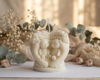 Handmade heart-shaped soy candle with two teddy bears, Mediterranean citrus scent, romantic gift idea, handmade decoration