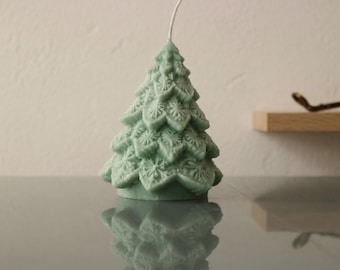 Handmade Vegan Christmas Tree Candle with Candied Fruit Flavor; Vegetable Wax; Christmas Decoration; Sustainable Gift Idea