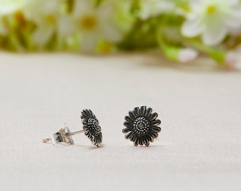 Daisy Stud Earrings, Simple Silver Post Earrings, Silver Daisy Studs, Ready to Ship, Recycled Metal, Flower Studs, Flower Posts