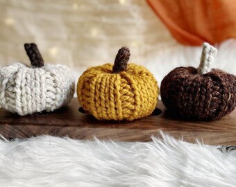 Chunky Mini Pumpkins, Pumpkin Decor, Fall Table, Knit Fall Decor, Autumn Decor, Thanksgiving Decor, Farmhouse Pumpkin
