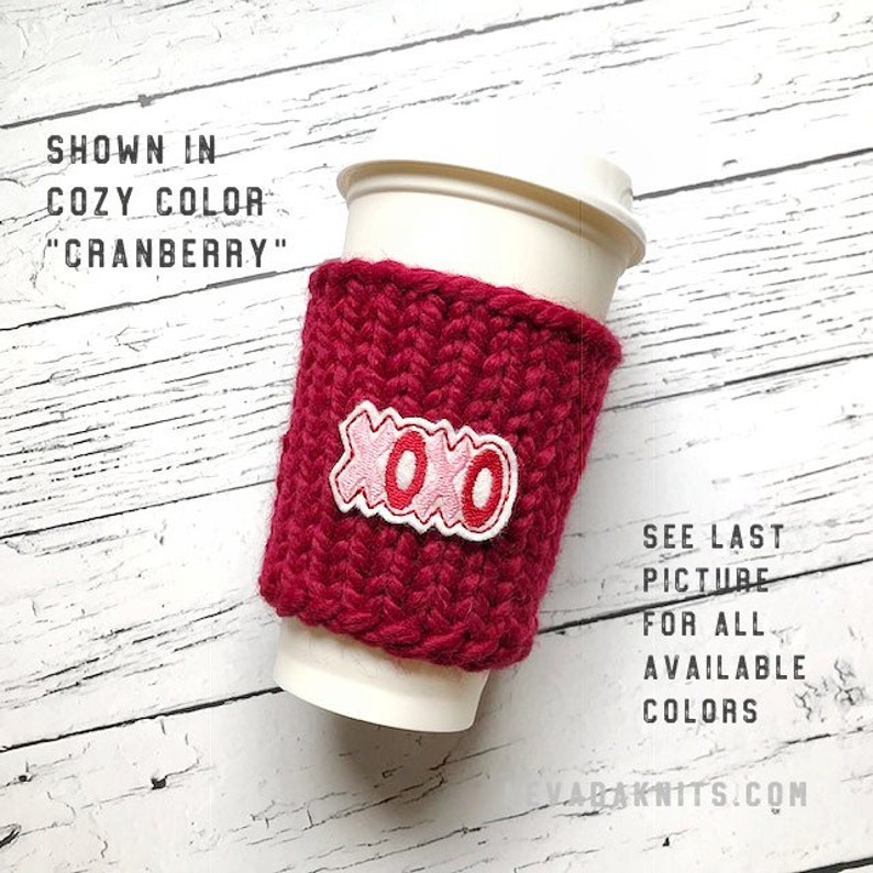 Valentine's Cup Cozy, XOXO Kisses, Heart Aesthetic, Cozy Knits, Valentine Coffee, Valentine's Day Gift Bild 4