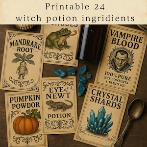 Puede incluir: Colección de etiquetas imprimibles de ingredientes de pociones de brujas sobre papel envejecido. Las etiquetas incluyen "Mandrake Root", "Pumpkin Powdor", "Eye of Newt Potion", "Vampire Blood" y "Crystal Shards". La imagen también presenta una botella, cristales azules y una cuchara.
