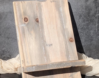 Buchstütze aus Altholz | Kranzständer | Bücher | Kranzhalter | Buchhalter | Buch | Kranz  | Upcycling | Nachhaltig