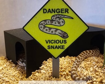 Niedliches Schlangen-Gefahrenschild mit Pfosten, Vivarium-Dekoration für Western Hognose-Haustier-Schlangen-Reptilien-Tank. 3D Gedrucktes Lustiges Schlangenschild.