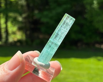 Nigerian Beryl Crystal, Vanadium Chromium, Unpolished, 6.1gr, 4.1cm