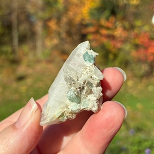 Green Vanadium Beryl, Quartz Crystal Cluster, Nigeria, 4.4cm, 17.6gr